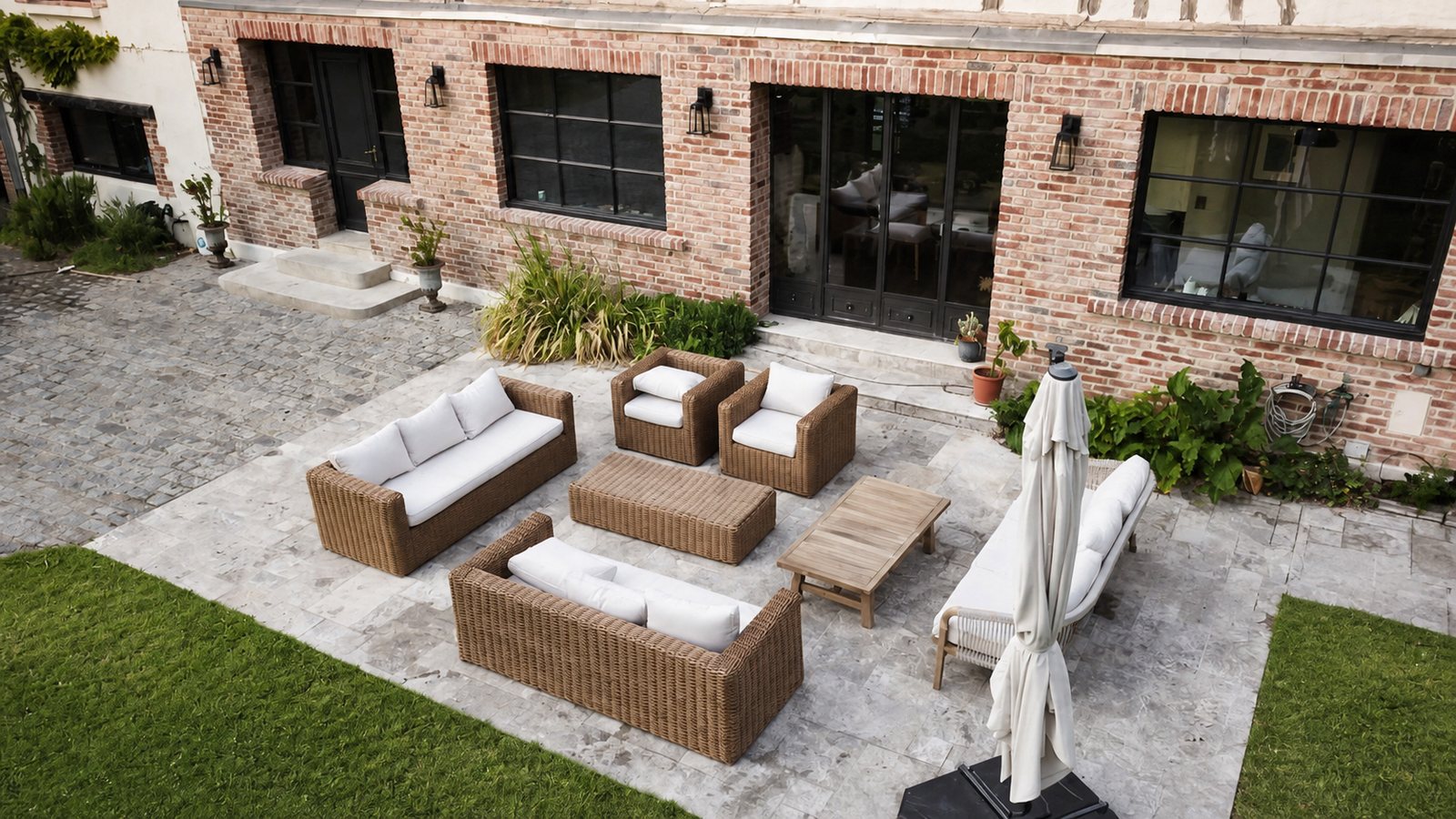 Salon extérieur en teck sur la terrasse